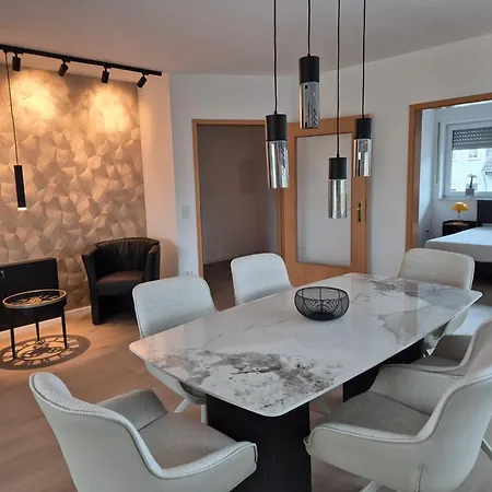 شقة Ferien- Und Monteurwohnung Naehe Koeln Bonn ترويسدورف