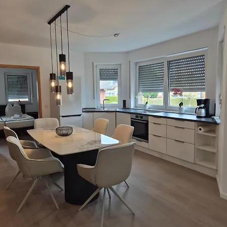 شقة Ferien- Und Monteurwohnung Naehe Koeln Bonn ترويسدورف