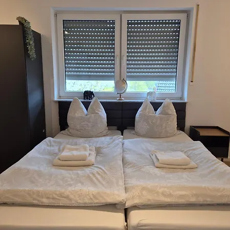 Ferien- Und Monteurwohnung Naehe Koeln Bonn Appartamento